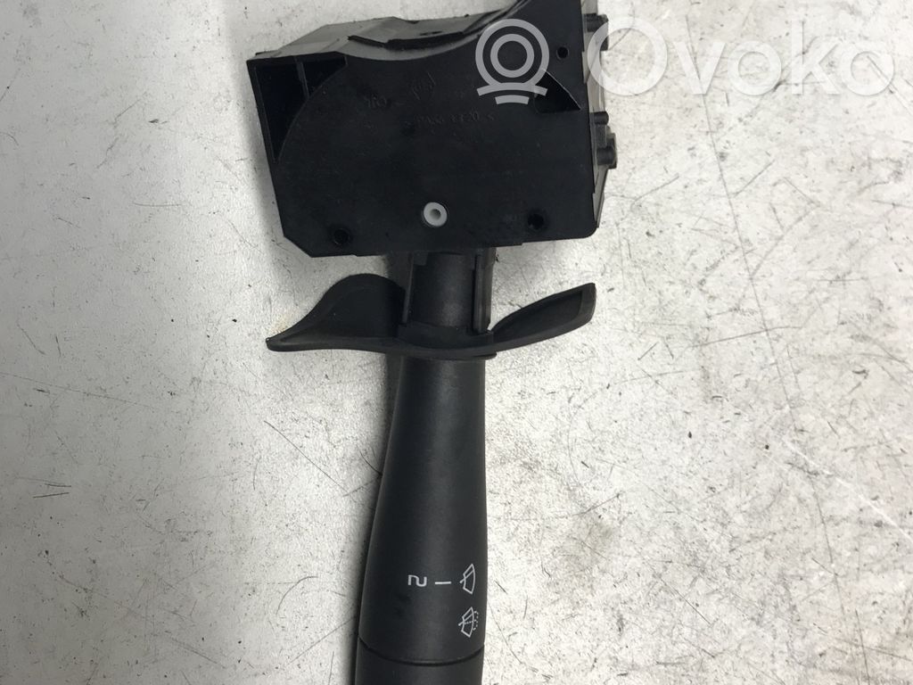 Dacia Sandero Wiper switch 