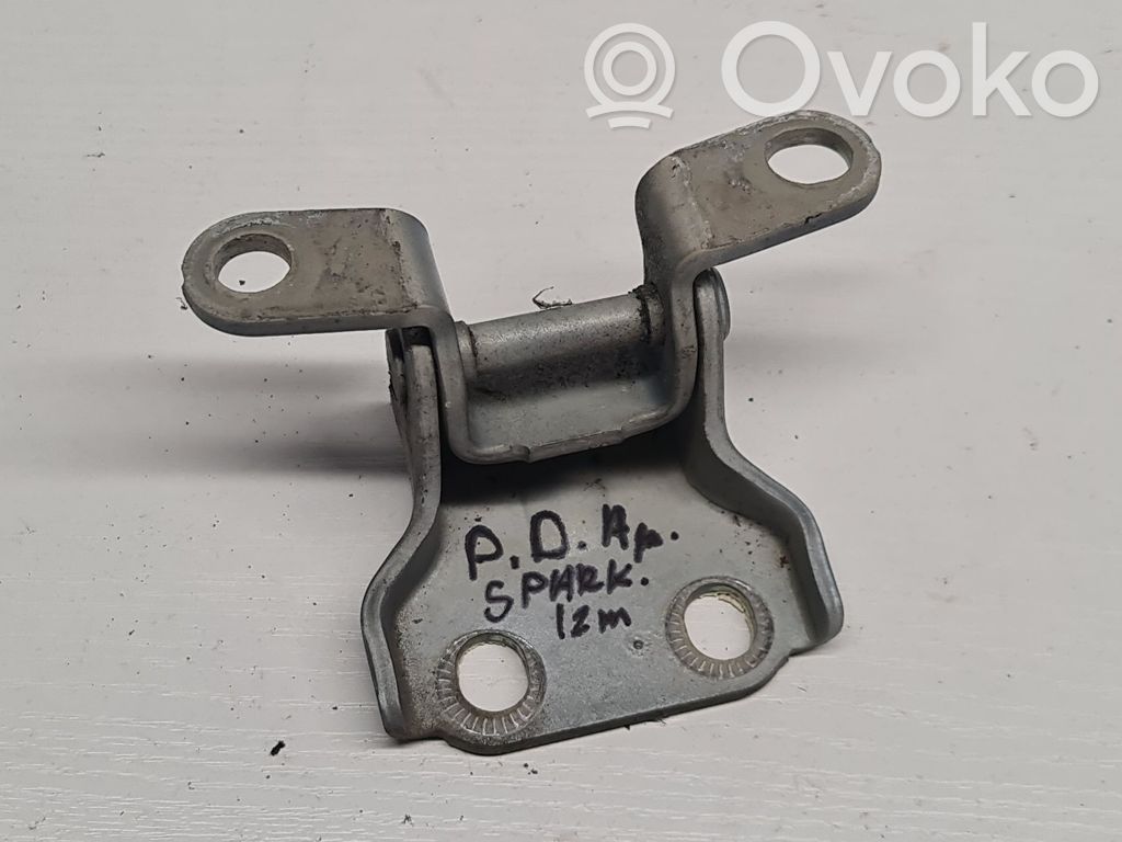 Chevrolet Spark Front door lower hinge 