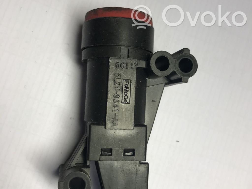 Ford C-MAX I Fuel cut-off switch 