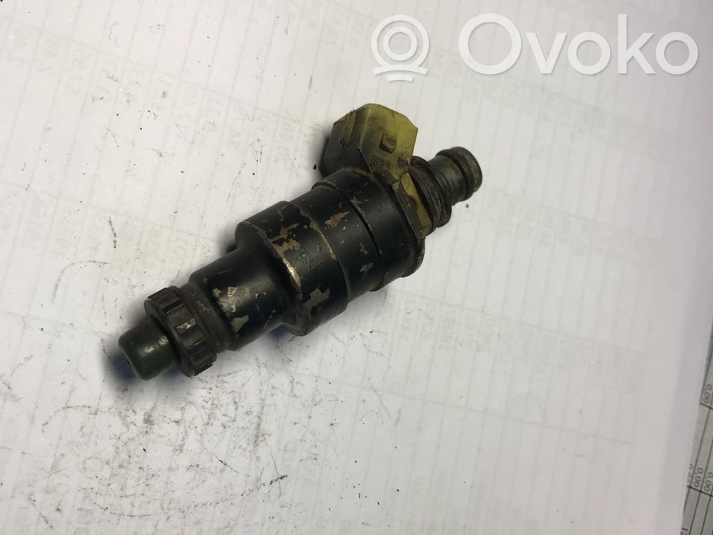 Mazda 626 Fuel injector 