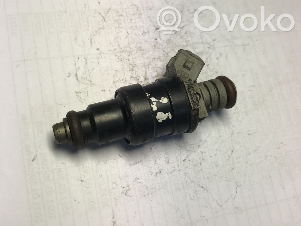 Audi 100 S4 C4 Inyector de combustible 