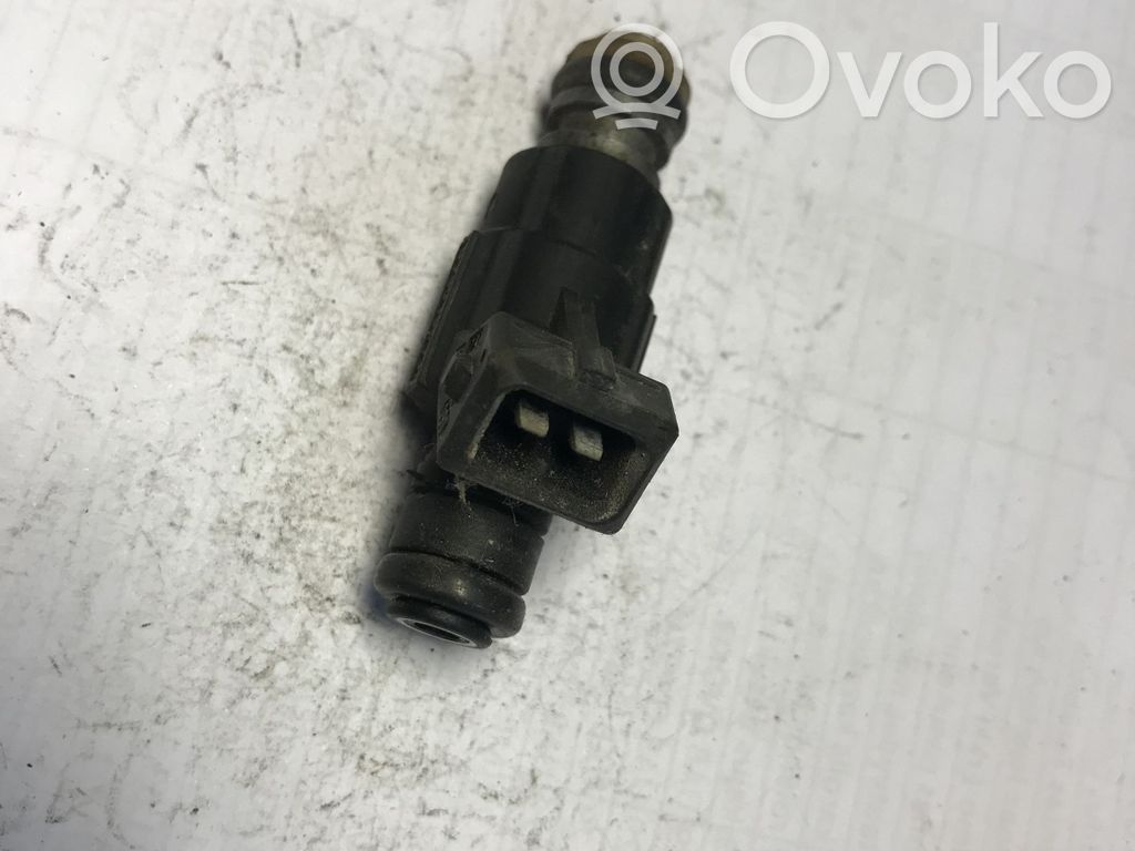 Volkswagen Polo III 6N 6N2 6NF Inyector de combustible 