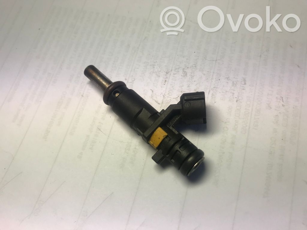 Peugeot 207 Fuel injector 