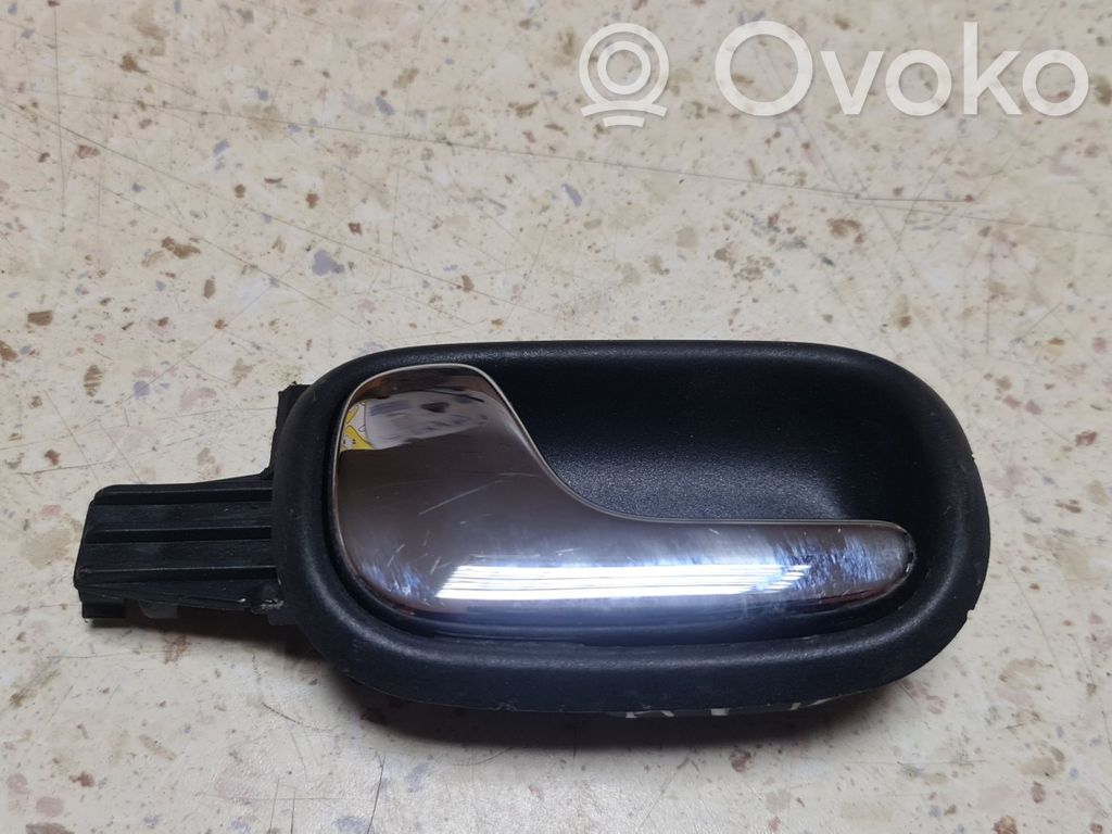 Audi A4 S4 B5 8D Manecilla interna puerta trasera 