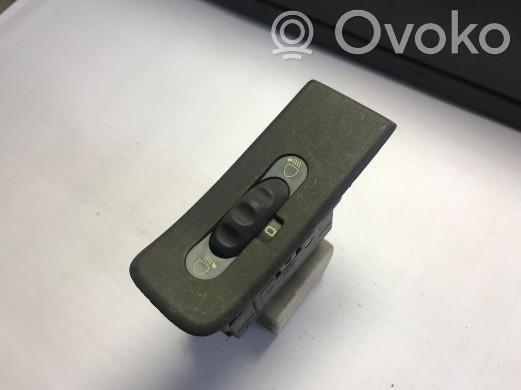 Headlight level height control switch   7700822799,7700822799,7700822799