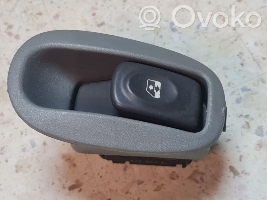 Renault Scenic I Electric window control switch 