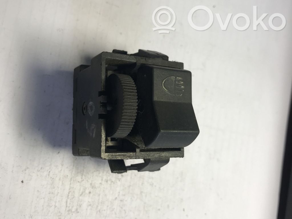 Volkswagen Golf I Interruptor de luz 