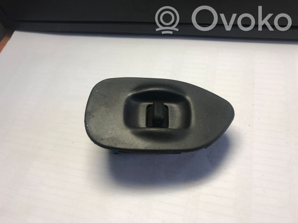 Subaru Legacy Electric window control switch 