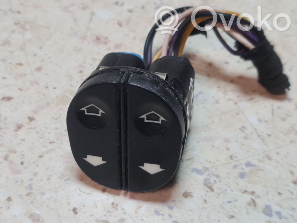 Ford Fiesta Electric window control switch 