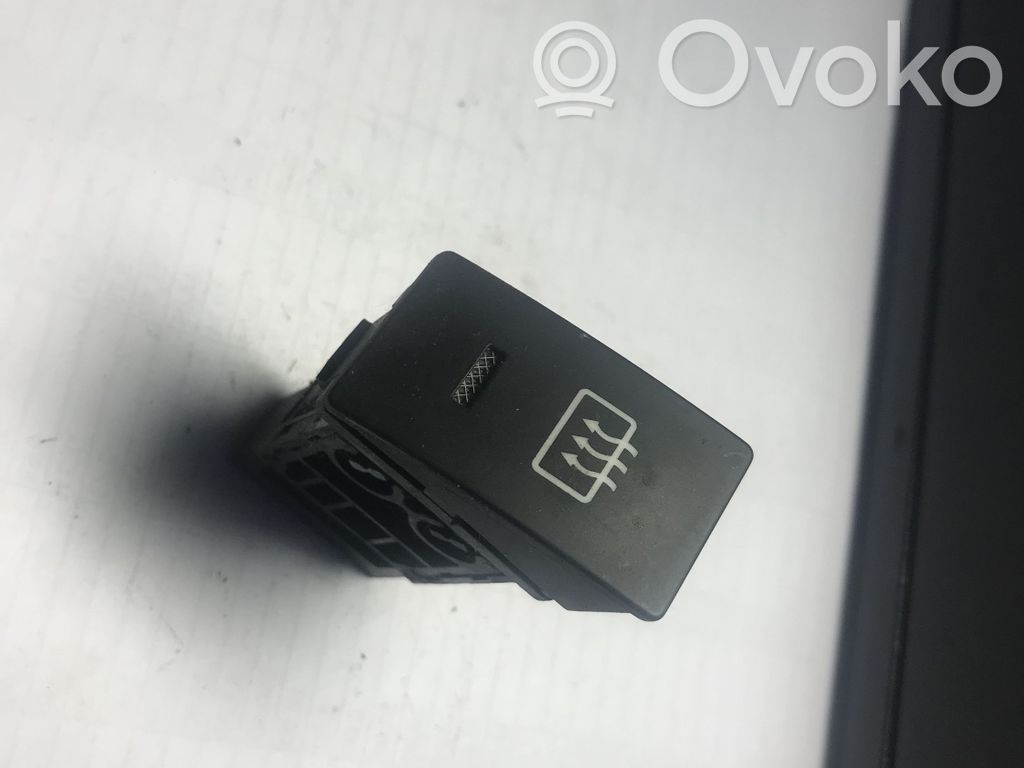 Hyundai Matrix Windscreen/window heater switch 