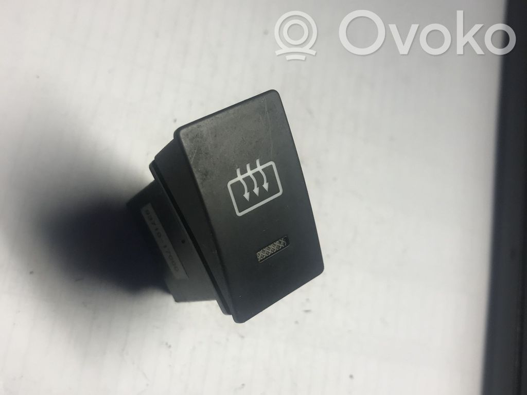 Hyundai Matrix Windscreen/window heater switch 