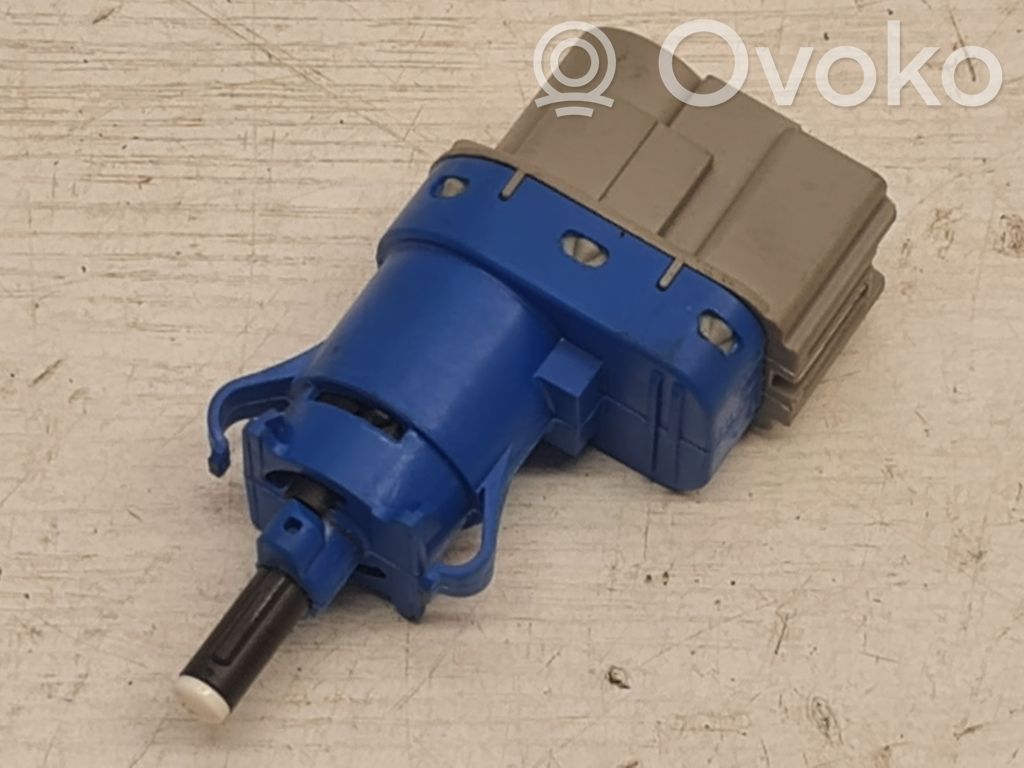 Ford C-MAX II Brake pedal sensor switch 