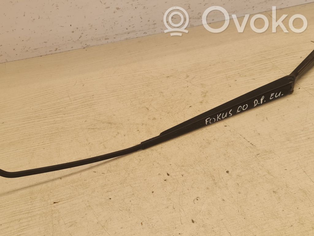 Ford Focus Front wiper blade arm 