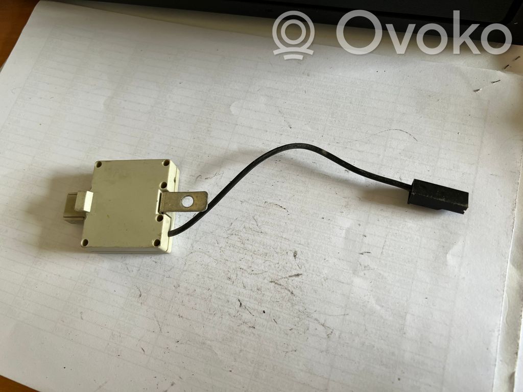 BMW 3 E36 Antenos stiprintuvas 