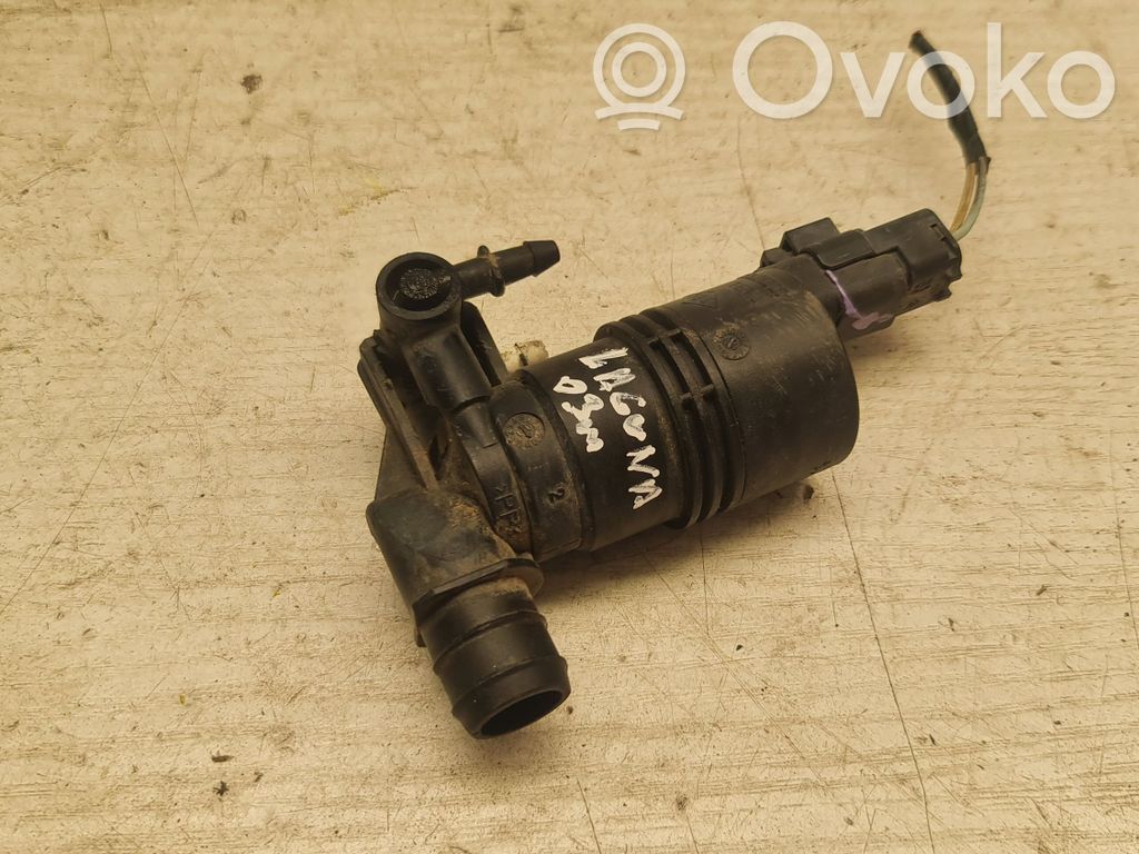 Renault Laguna II Windscreen/windshield washer pump 