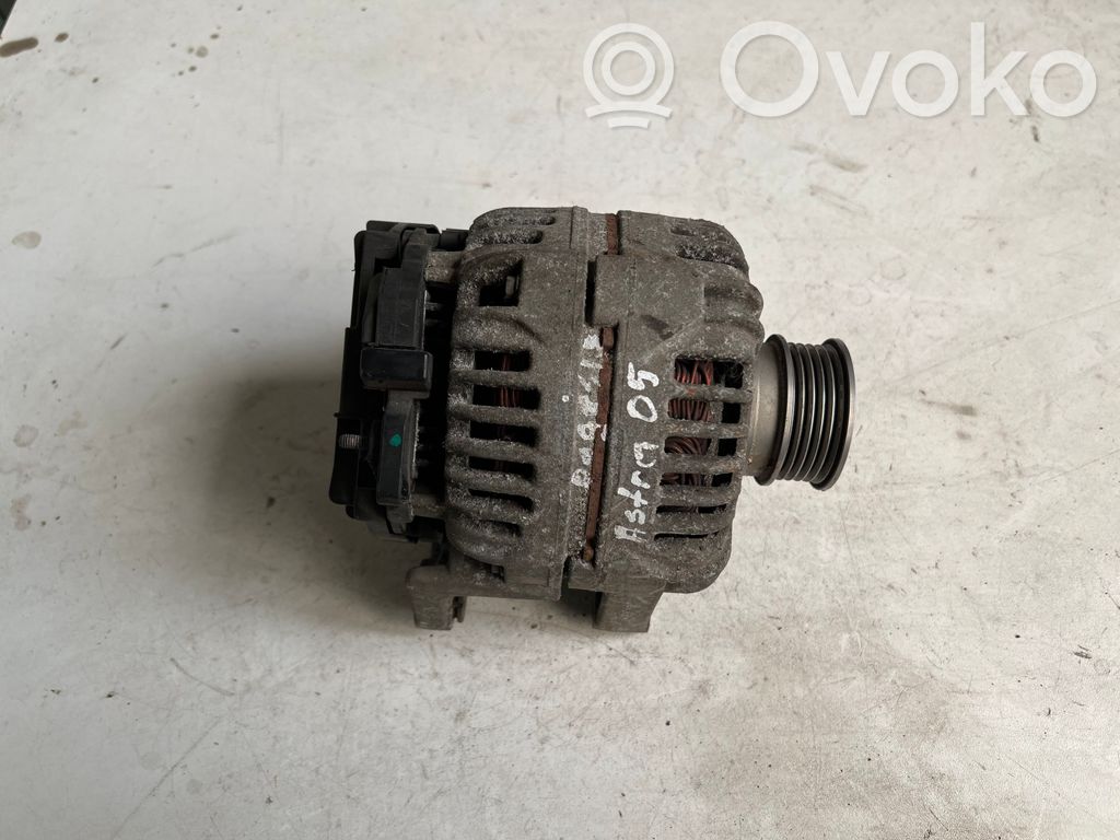 Opel Astra H Ģenerators 