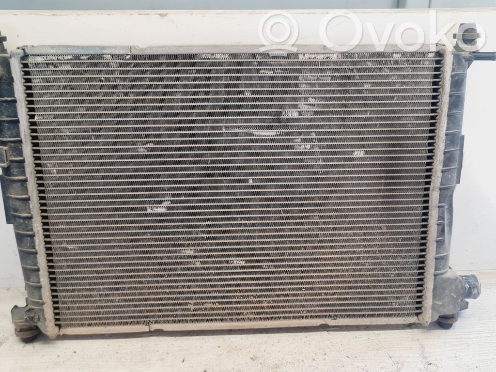 Ford Fiesta Aušinimo skysčio radiatorius 