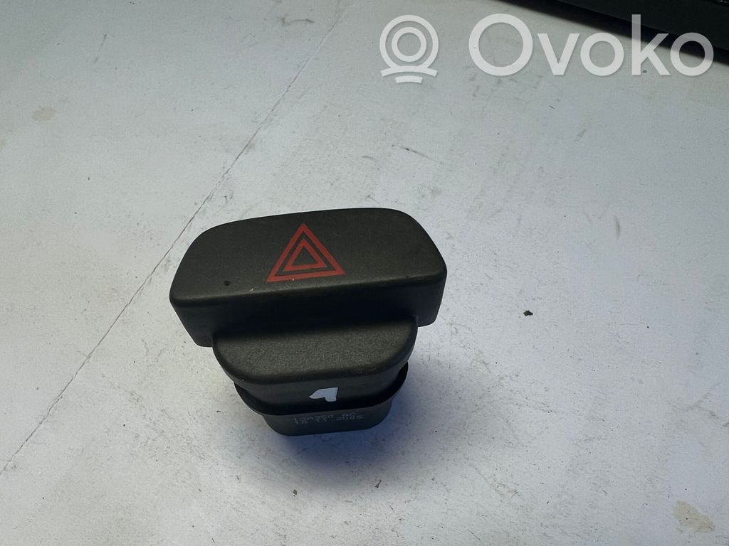 Ford Focus Botón interruptor de luz de peligro 