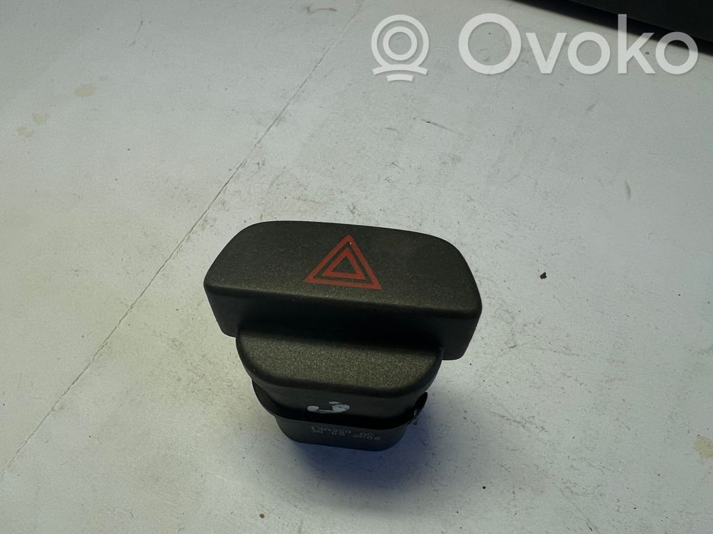 Ford Focus Hazard light switch 