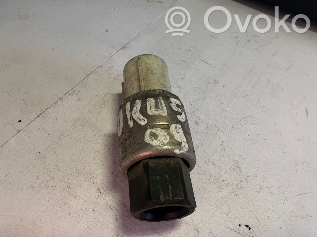 Ford Focus Air conditioning (A/C) pressure sensor 