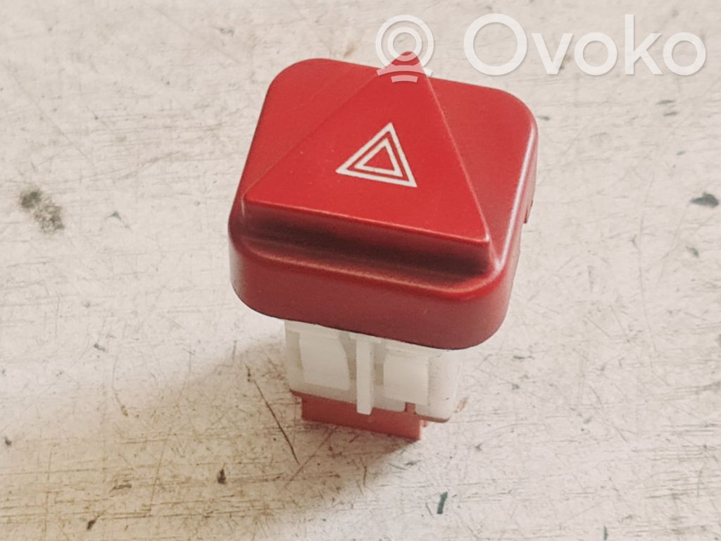 Peugeot 1007 Hazard light switch 