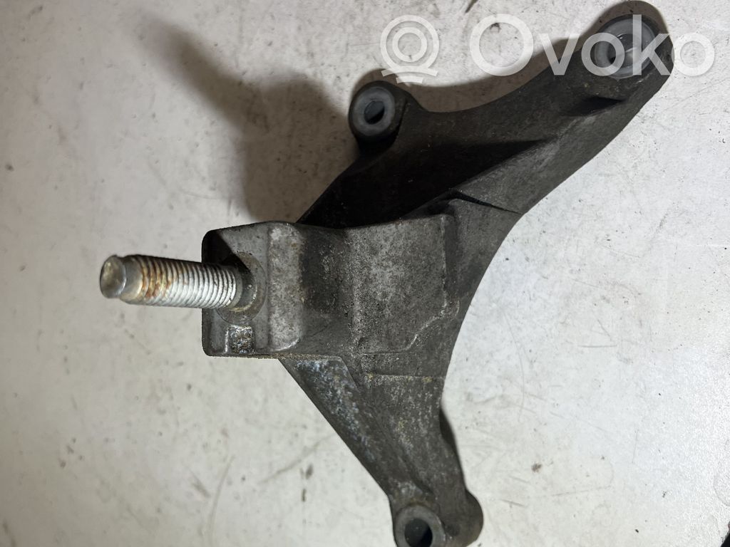 Engine mounting bracket   98AB7M125AF,98AB7M125AF