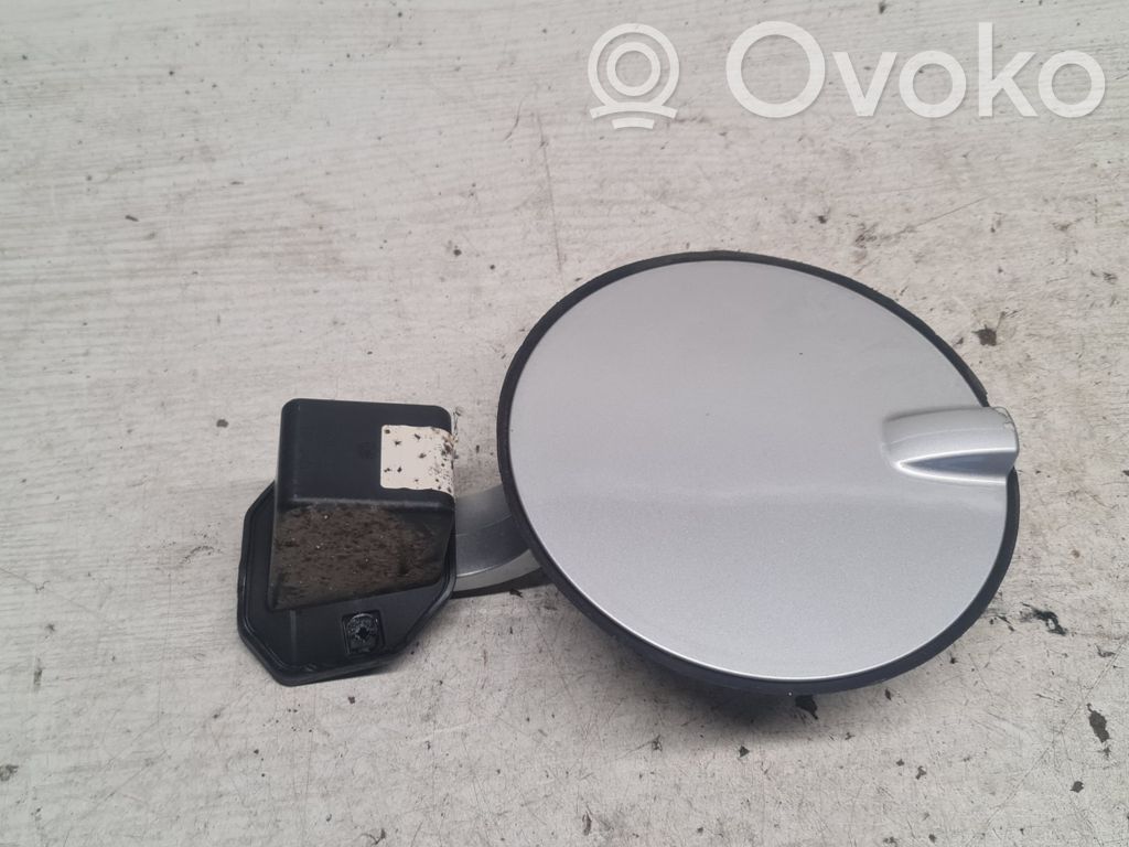 Opel Astra H Klapka wlewu paliwa 