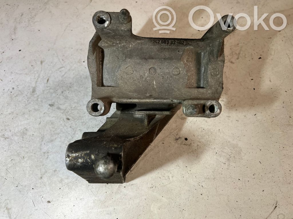 Opel Vectra B Engine mounting bracket 