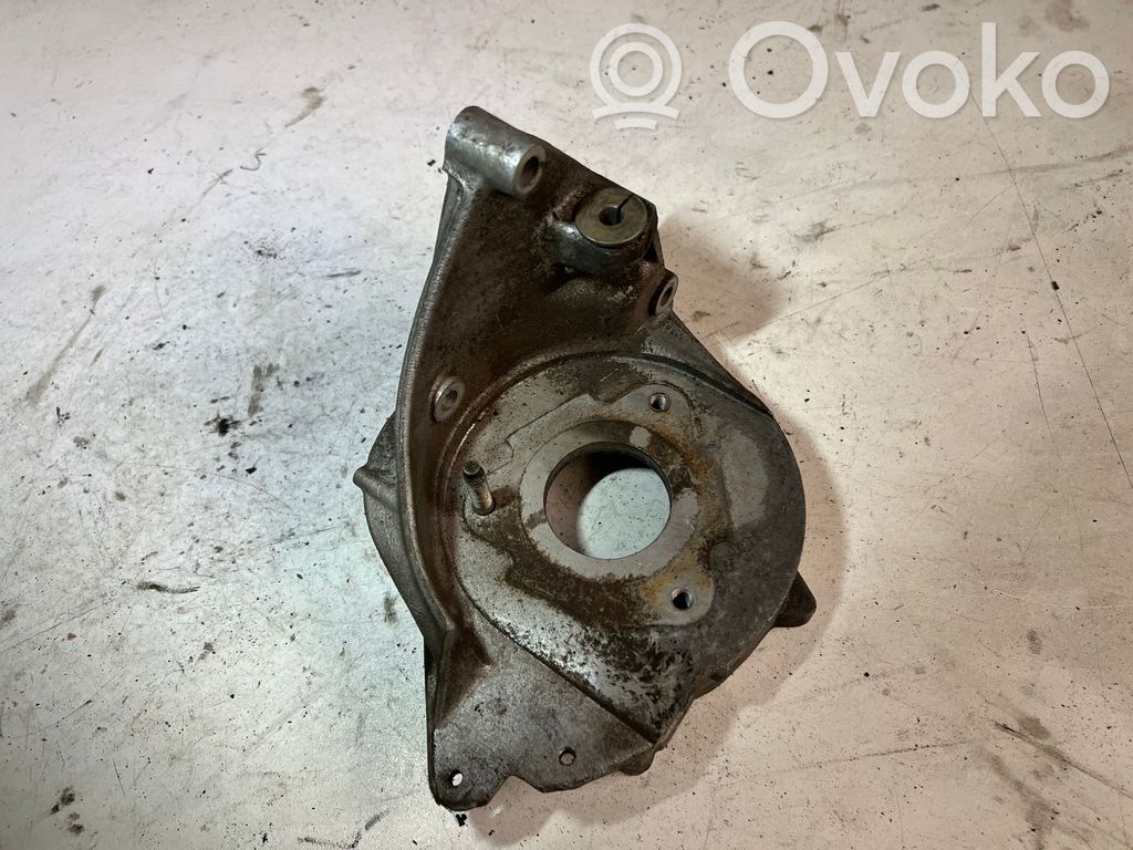Peugeot 307 Fuel pump bracket 