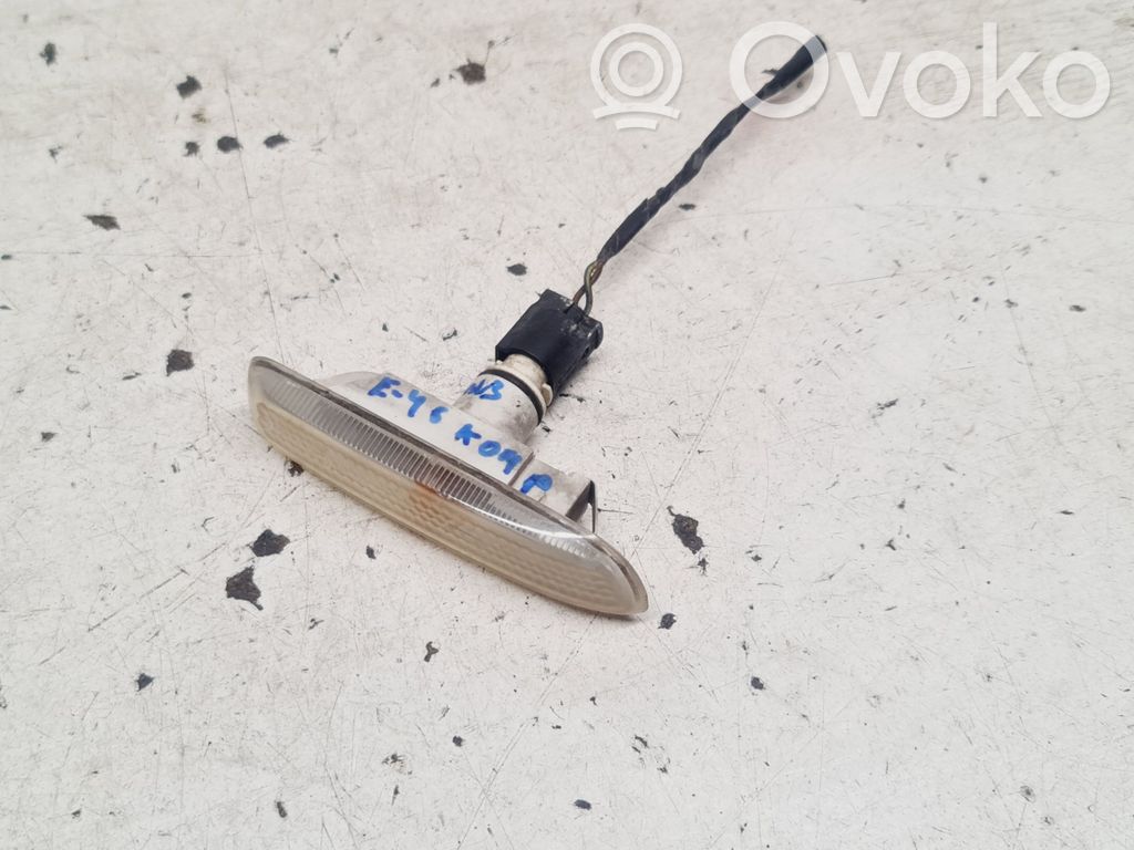 Front fender indicator light   63132228591
