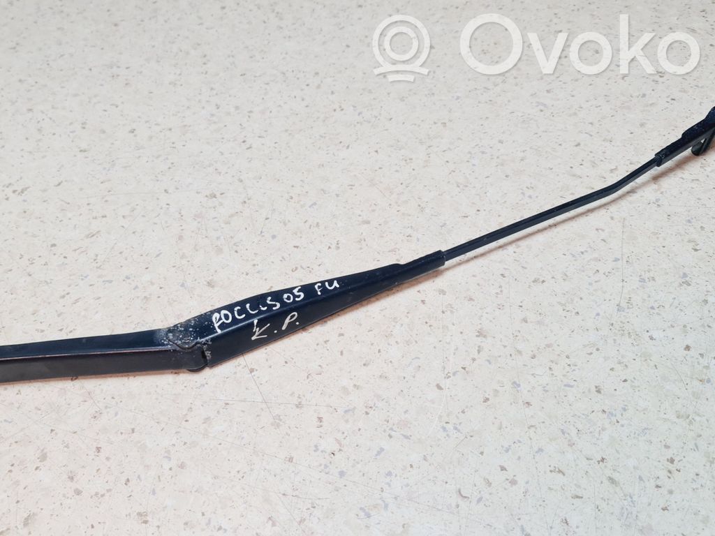 Ford Focus Front wiper blade arm 