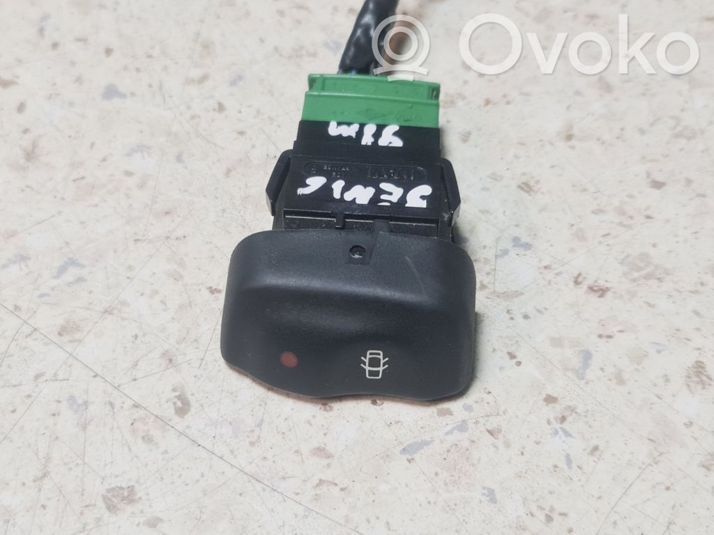 Renault Scenic I Central locking switch button 