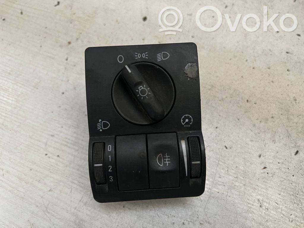 Opel Corsa C Light switch 
