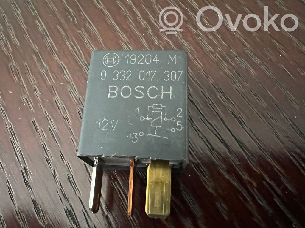 Toyota Corolla E120 E130 Otros relés 
