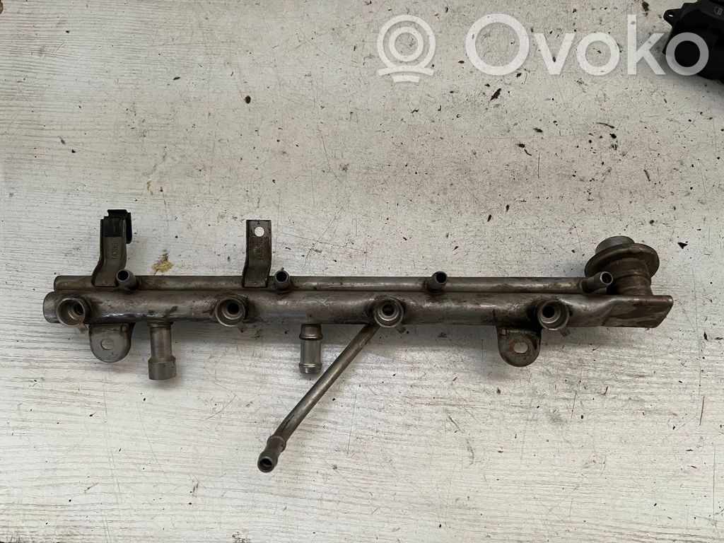 BMW 3 E46 Fuel main line pipe 
