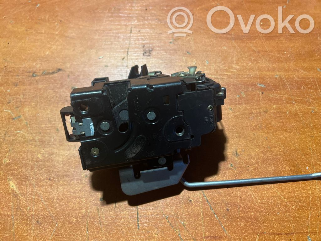 Audi A4 S4 B6 8E 8H Front door lock 