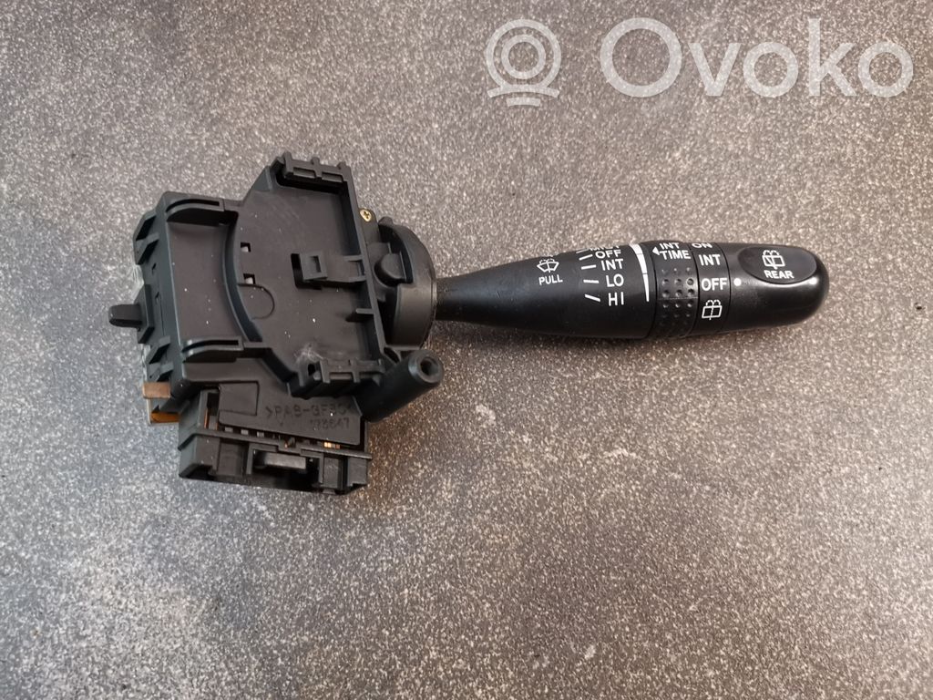 Toyota Corolla Verso E121 Pyyhkijän vipu 
