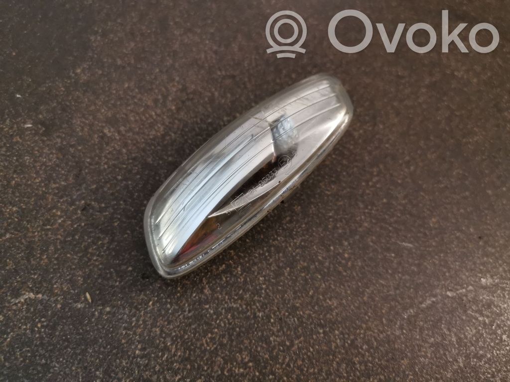 Peugeot 308 Mirror indicator light 