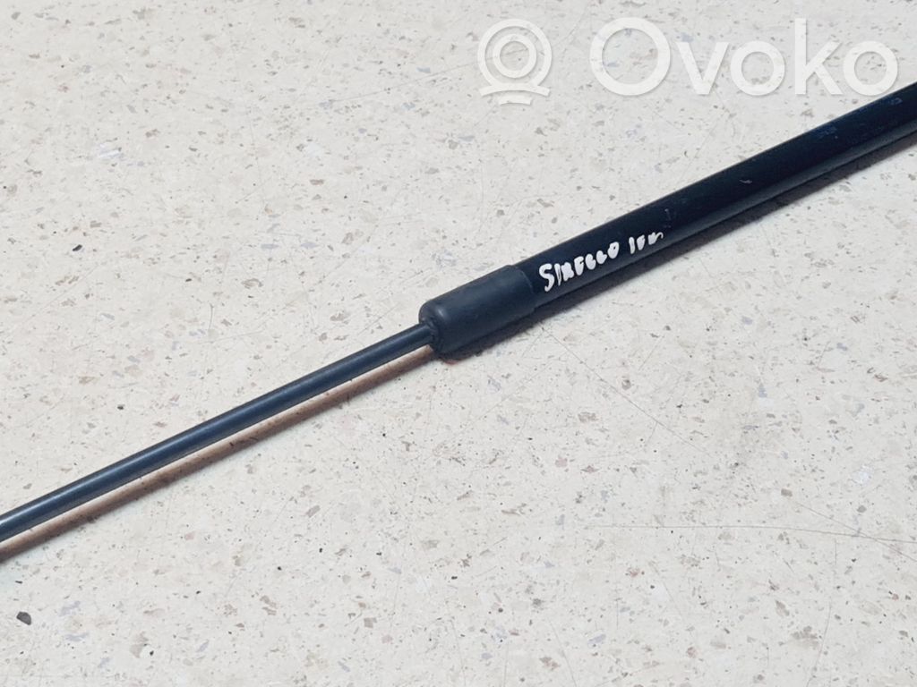 Volkswagen Scirocco Amortizatorius galinio dangčio 