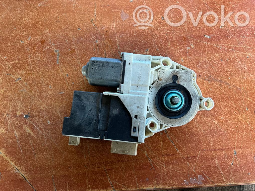 Silnik regulatora szyby drzwi przednich   9647441580