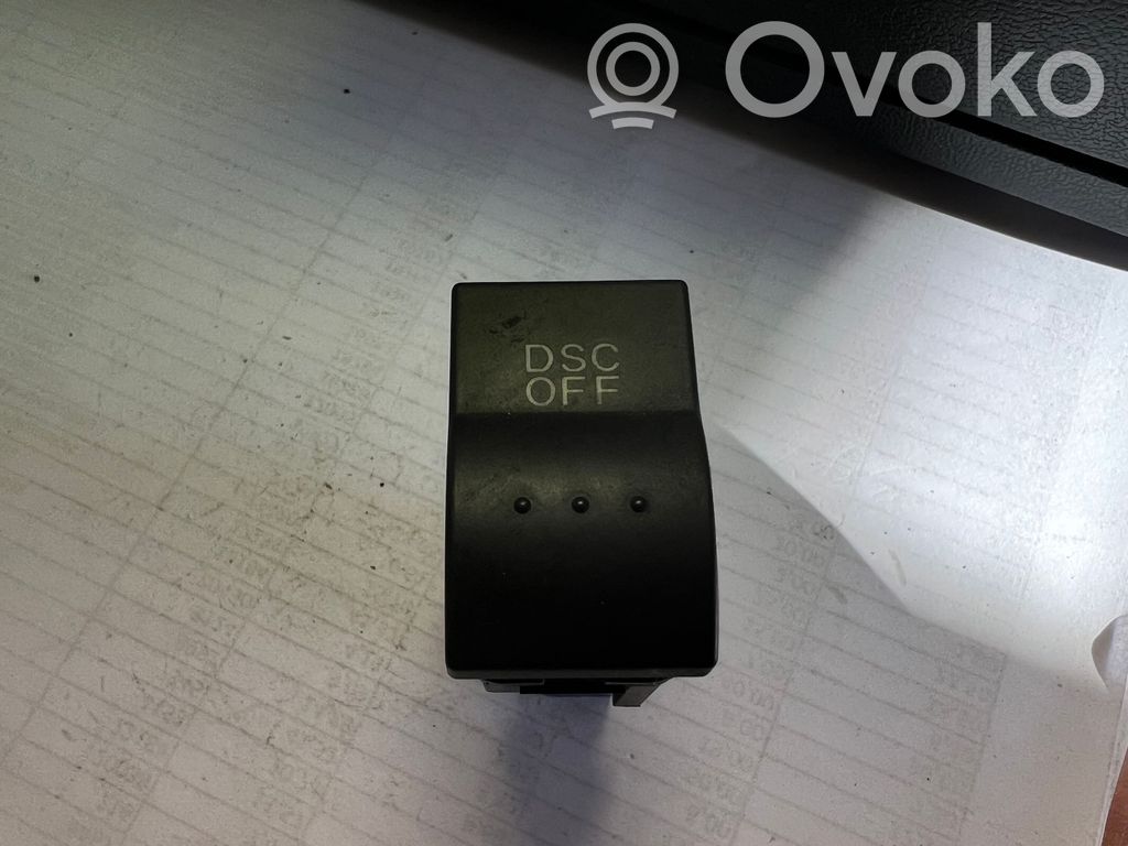 Mazda 3 I Traction control (ASR) switch 
