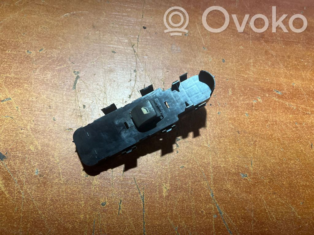 Electric window control switch   9651465577