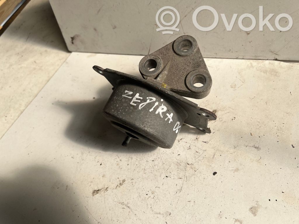Opel Zafira B Engine mount bracket 