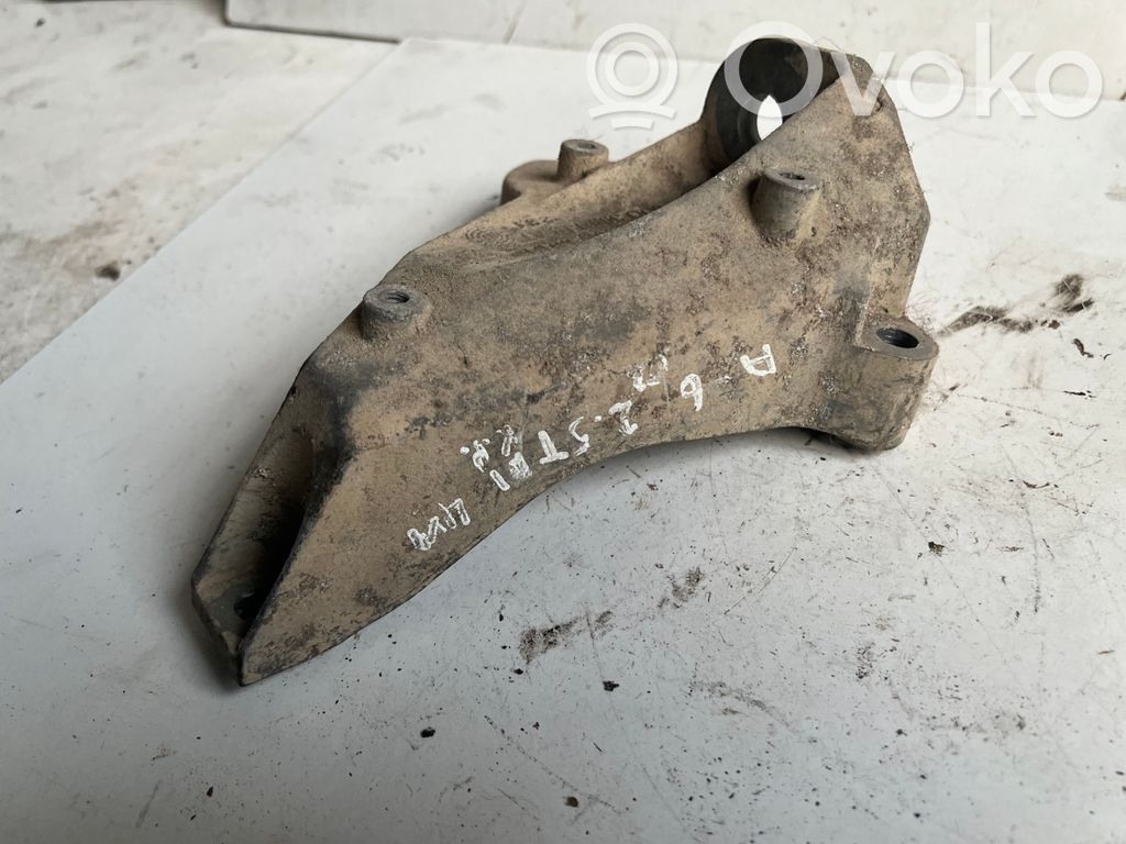 Audi A6 S6 C5 4B Gearbox mounting bracket 