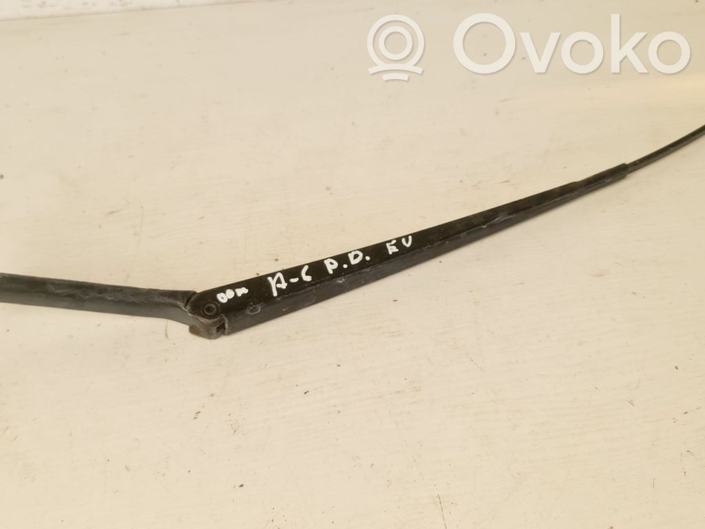 Audi A6 S6 C5 4B Wischerarm vorne 