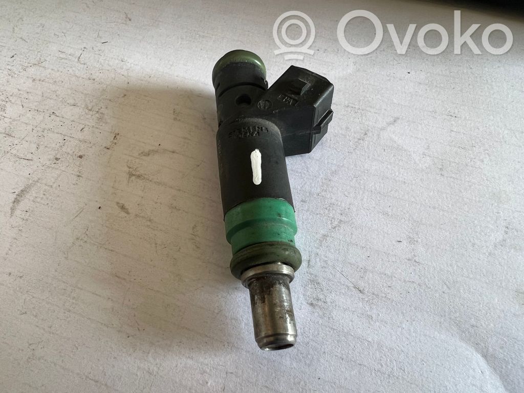Ford Focus Fuel injector 