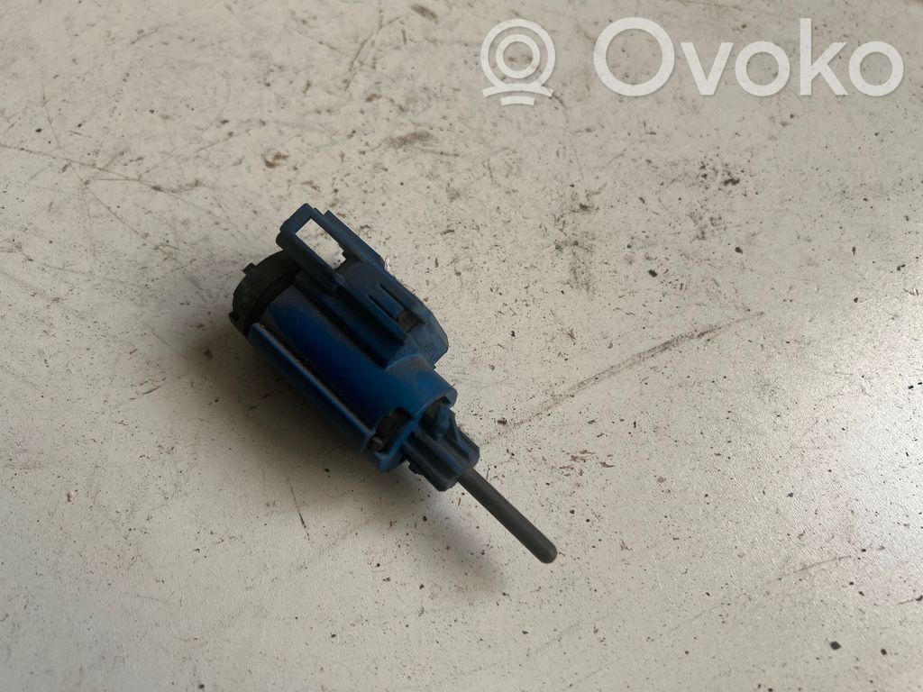 Audi A4 S4 B6 8E 8H Brake pedal sensor switch 