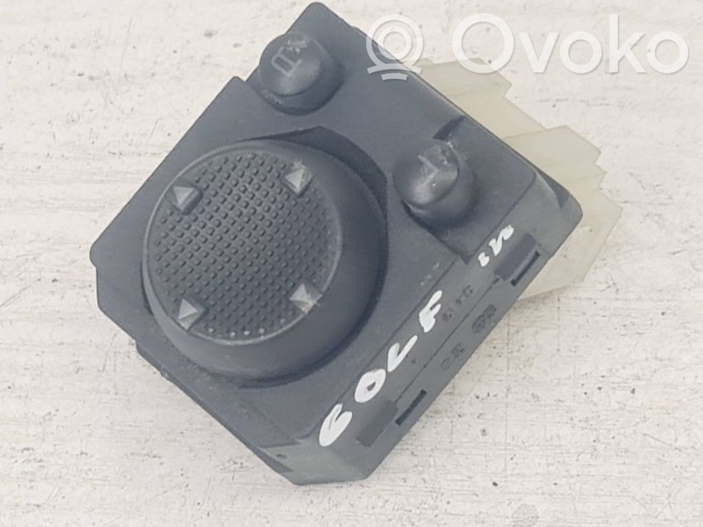 Volkswagen Golf III Wing mirror switch 
