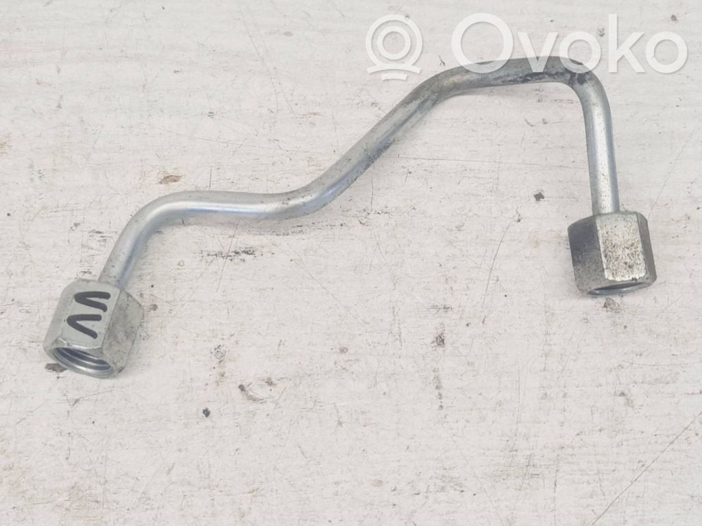 Audi A4 S4 B8 8K Przewód paliwowy wtryskiwacza 