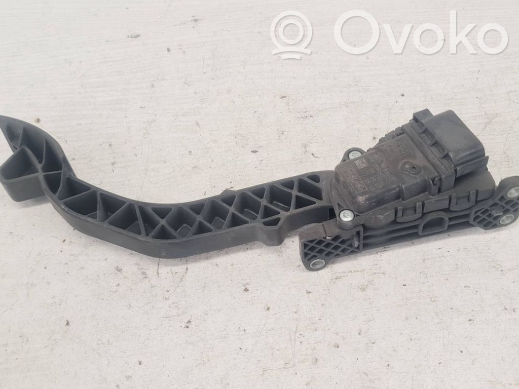 Ford Focus C-MAX Accelerator throttle pedal 